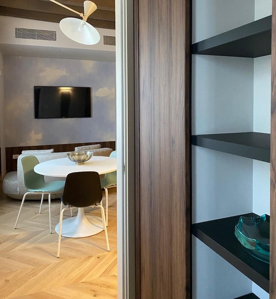 One bedroom apartment- Bandello 22