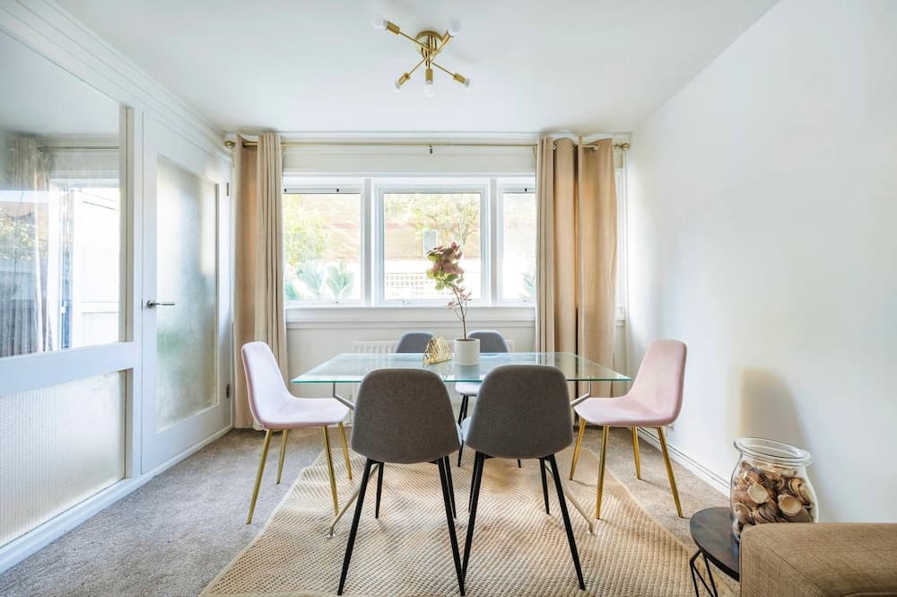 Beautiful 3bed house 7 min to Hyde Park