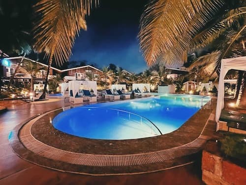 Raya Resorts