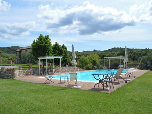 Charming Apartment With Pool and Countryside Views