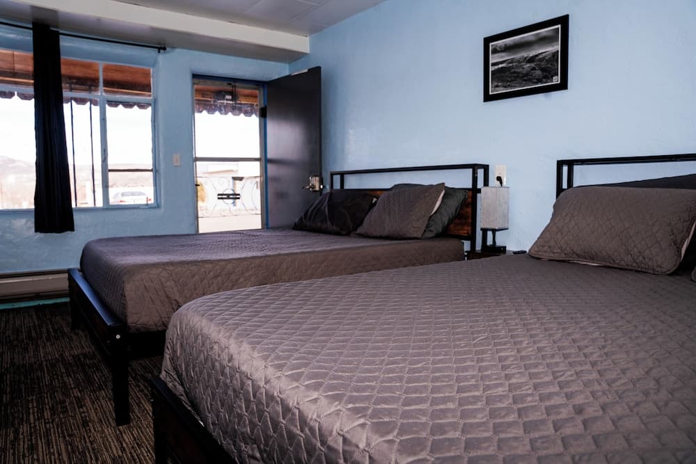 Maverick Motel and Glamp Ground