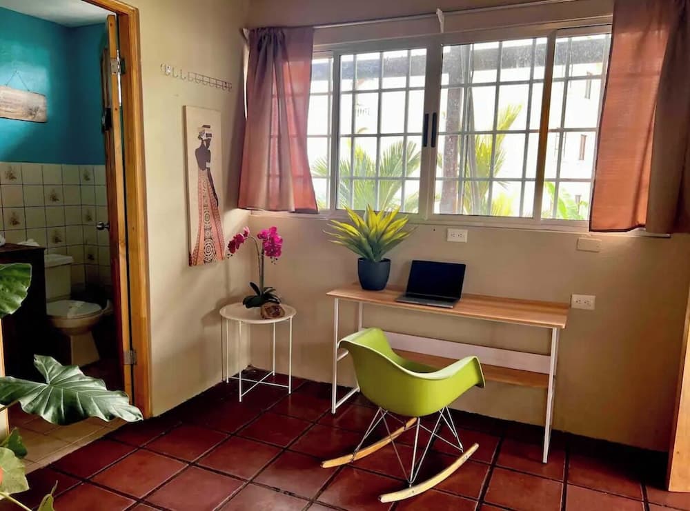 Mi Zaru beautiful sea view hotel