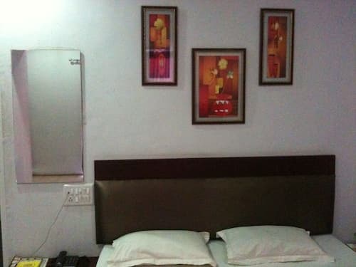 Hotel Rajtilak