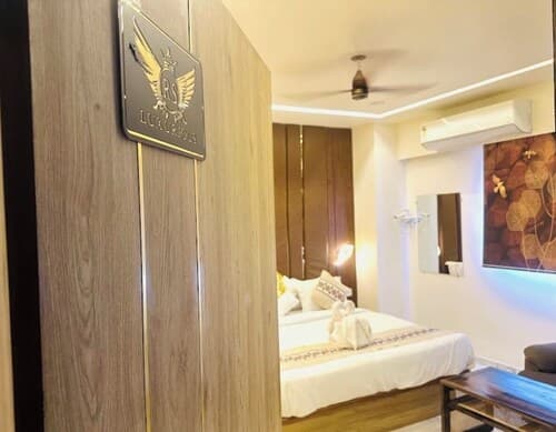 Hotel Kings Residency