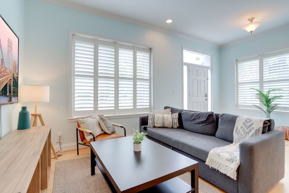 Amazing House 5 min from Waterfront Park