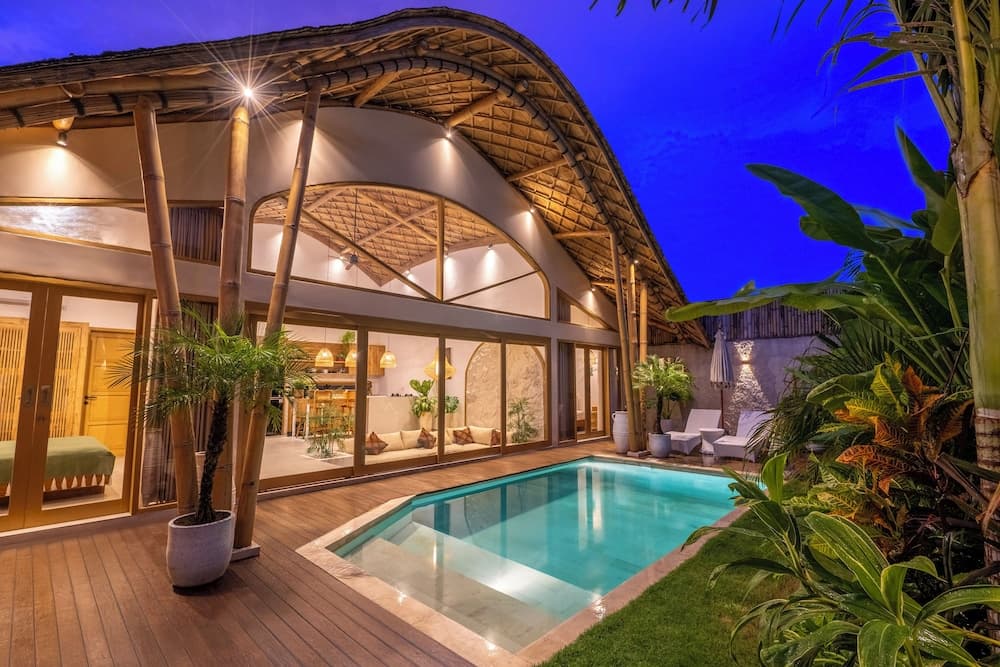 Sunny Paradise Villa by Betterplace