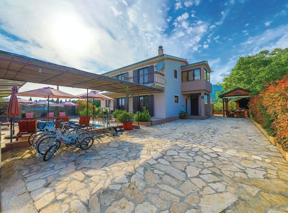 Cozy Nook Apartment Kastel Stari