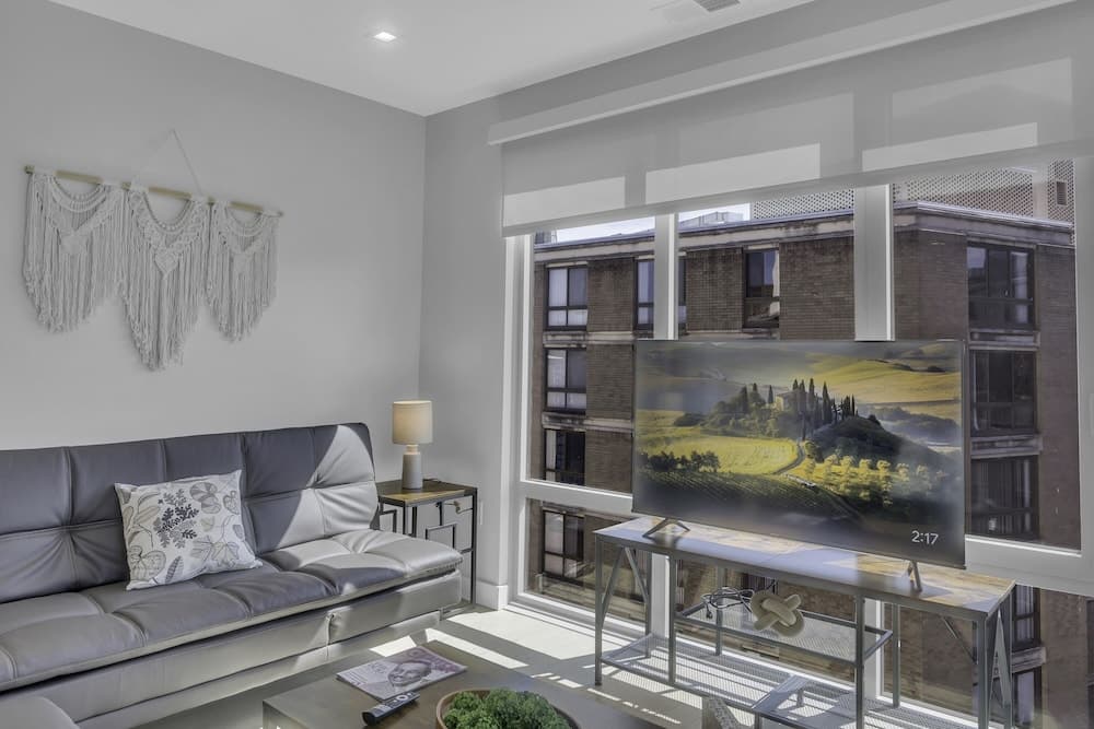 Logan Circle Furnished Apartment 2 Bedroom Apts