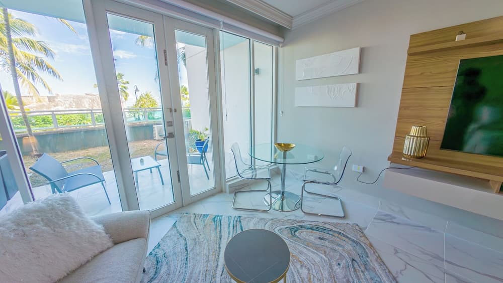 Condado Lagoon Villas