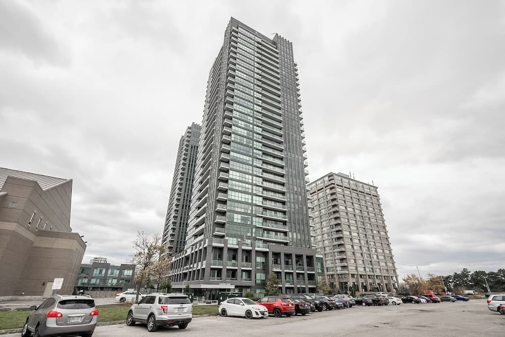 GLOBALSTAY Modern Sonic Way Condos