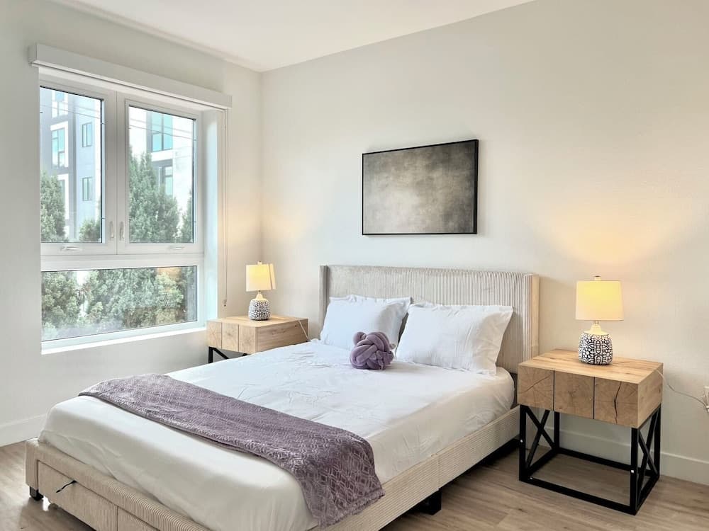 Stylish Westwood Apartment