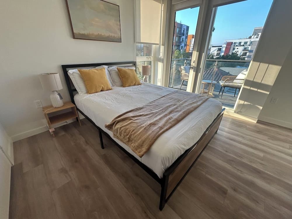 Elegant Retreat in the Heart of LA