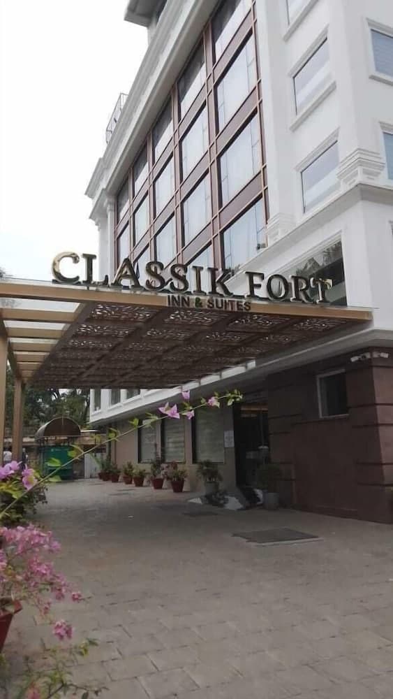 Konaklama yerinin ön cephesi