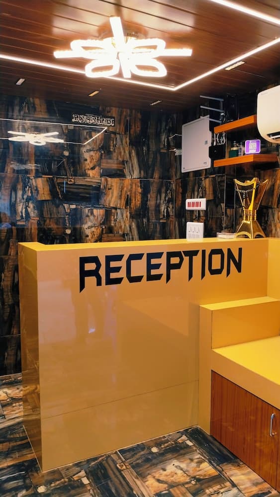 Nadim Tiger Residency