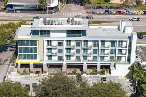 Milan Aventura Hotel
