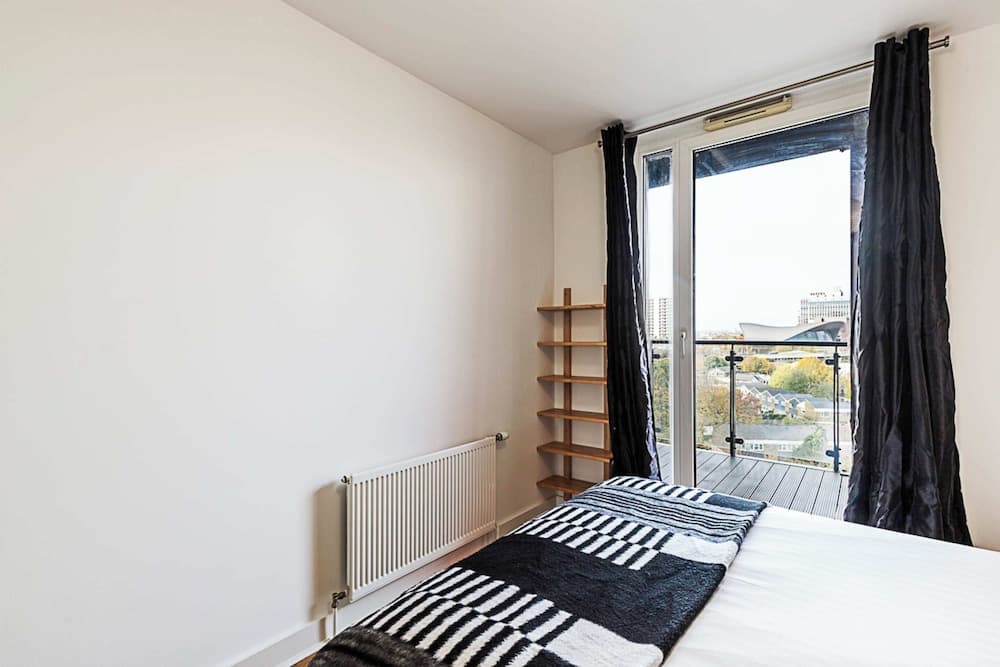 Stratford London Oasis