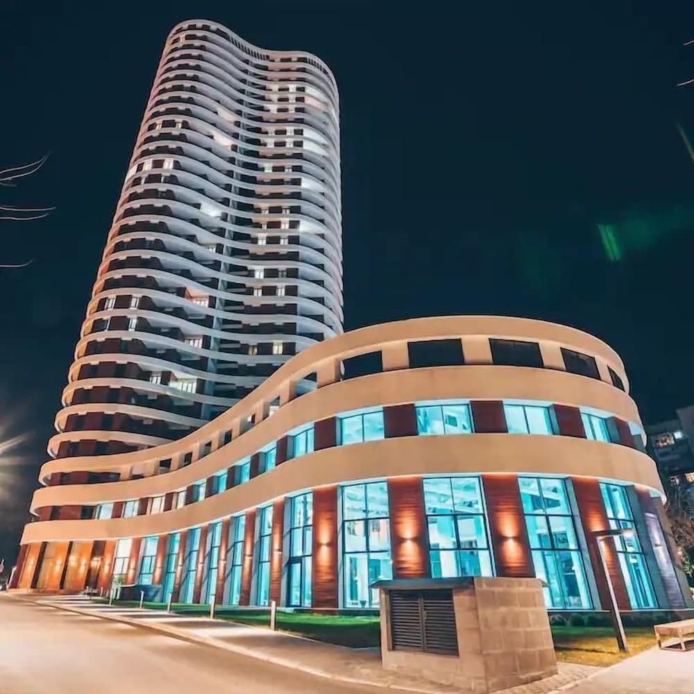 Tbilisi Gardens One Bedroom With Pool