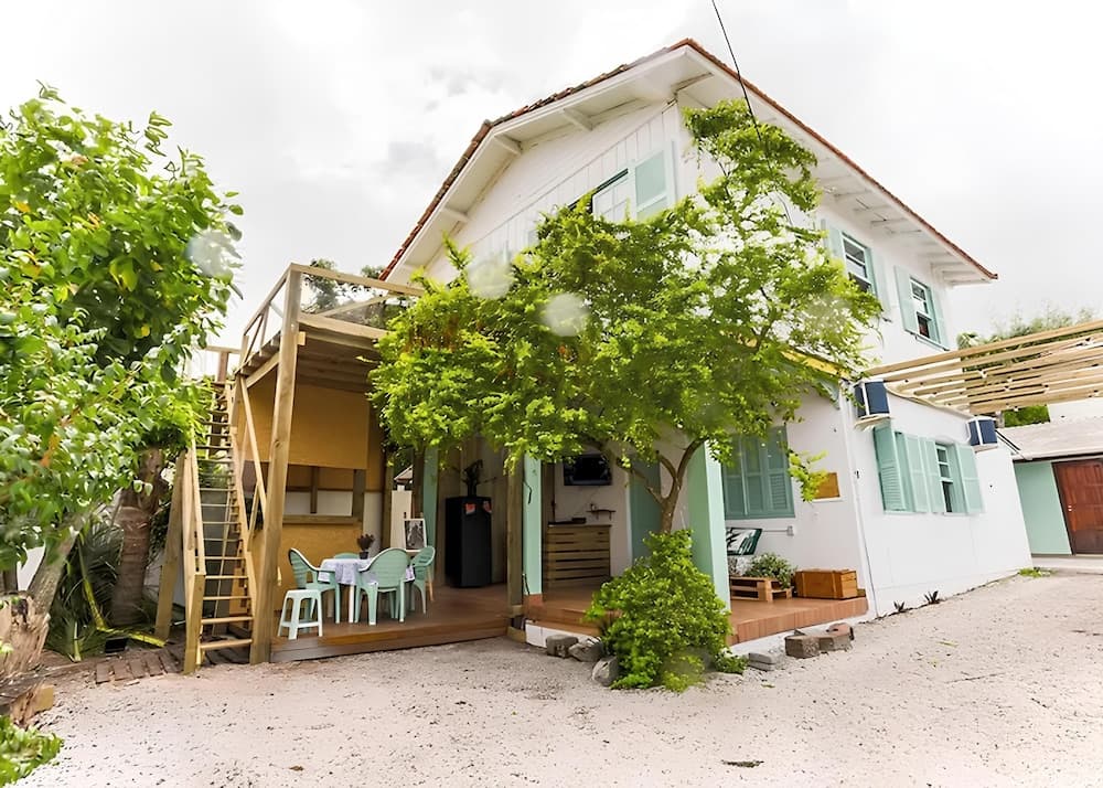 Konaklama yerinin ön cephesi