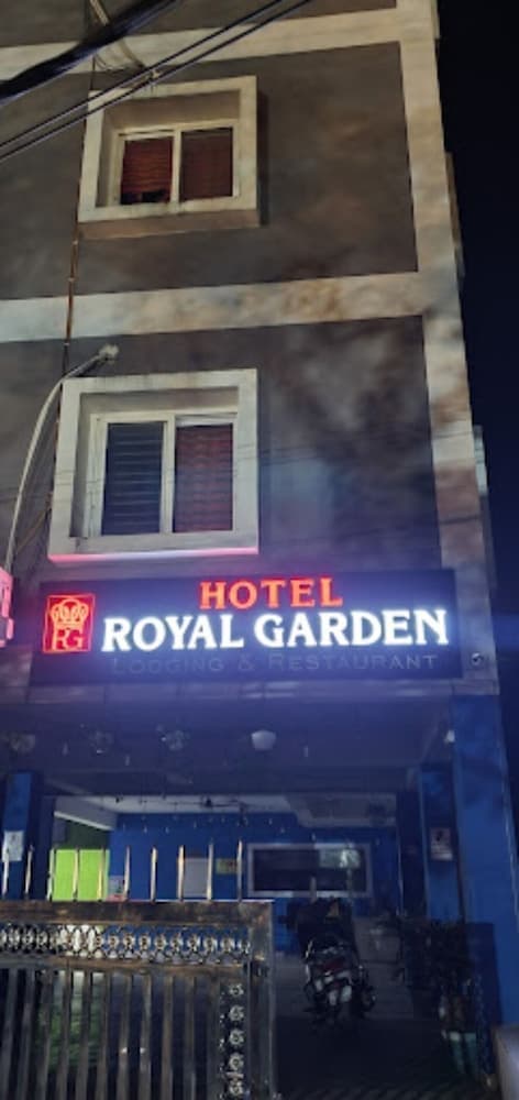 Goroomgo Royal Garden Bhubaneswar