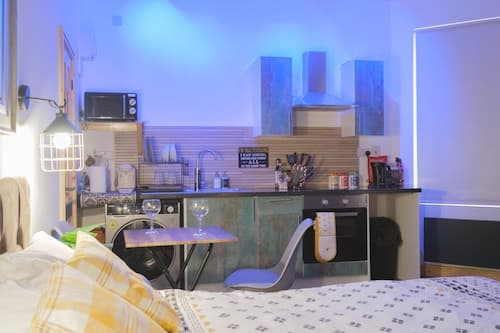 Stylish Stays in Leeds, Hosted With Care