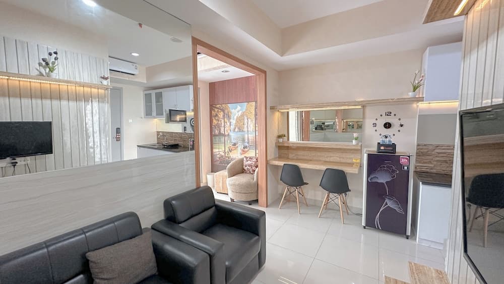 Comfortable Living And Best Location 1Br At Grand Sungkono Lagoon Apartment