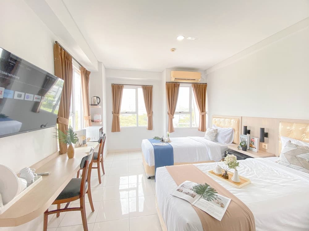 Good And Comfy Studio Elvis Tower Apartment