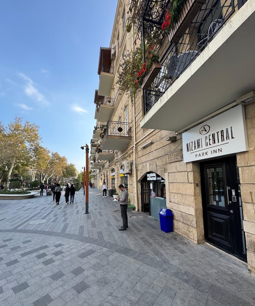 Nizami Central Park Hotel