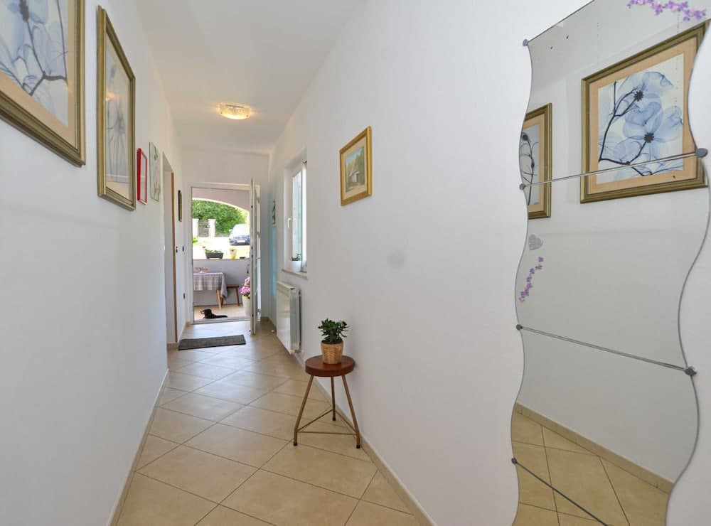 Radovani Peaceful and Serene Apartment With Terrace
