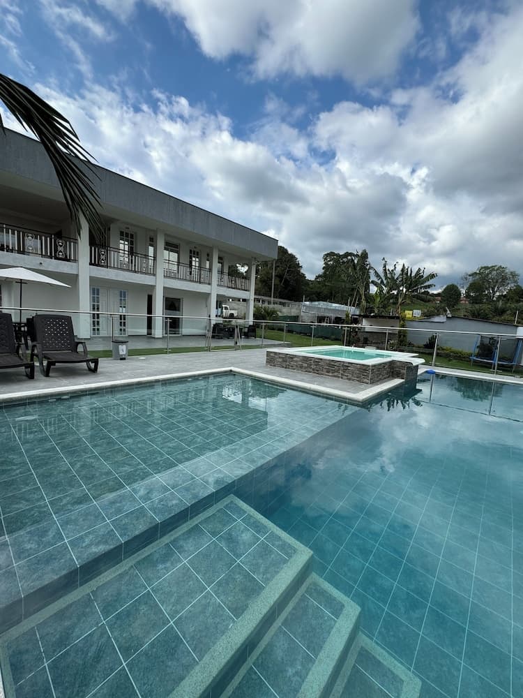 Finca hotel nuevo futuro