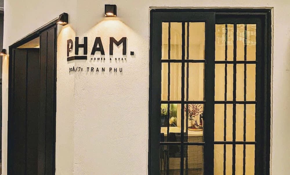 PHAM. Homes