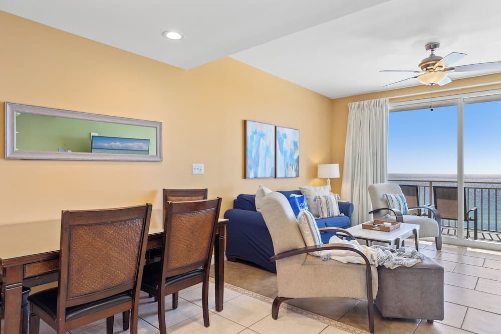 Anchor's Way! Come Visit Our Beautiful 2 BR, 2BA Oceanfront Retreat! Sleeps 6!