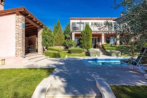 Idyllic Istrian Escape With Pool