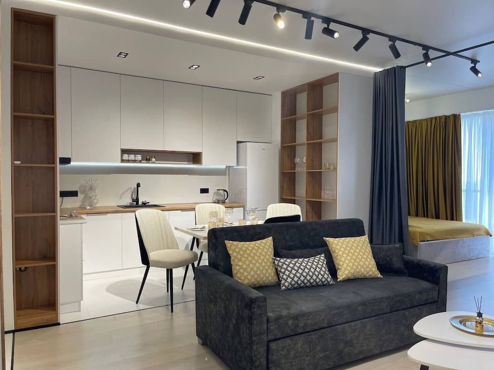 Akay city Golden studio