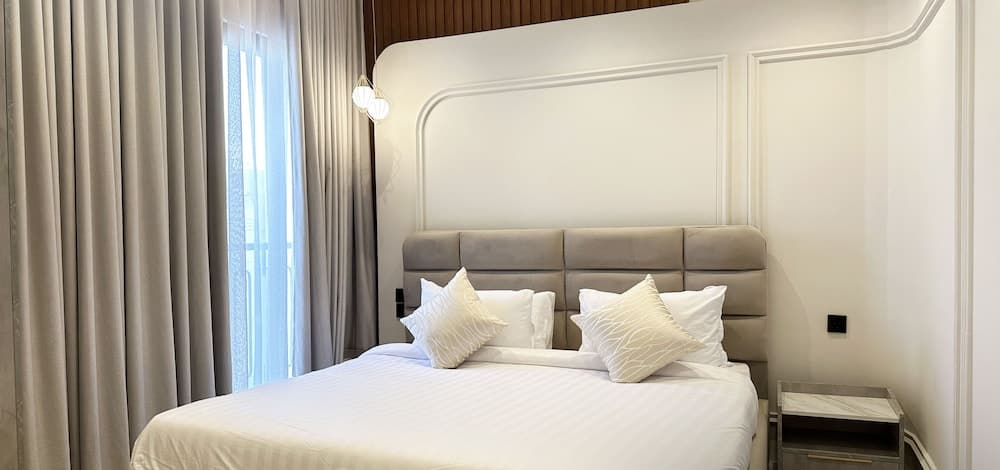 Kease Narjis A-12 Luxury Gold AX18