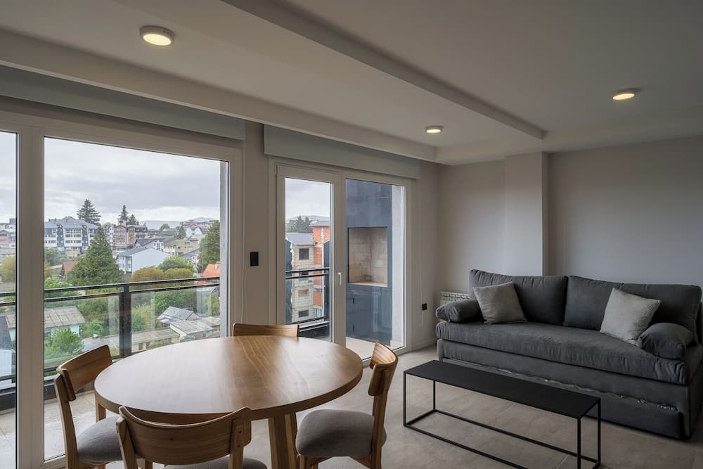 Downtown Apartment, Stunning Views, Terrace PL1 by Apartments Bariloche