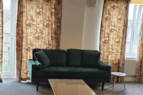 Sheffield Park View Apartment