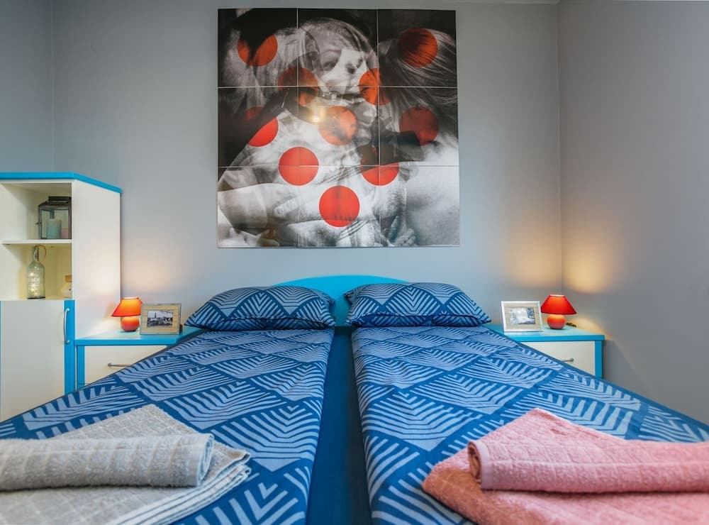 Classy and Modern Apartment With Terrace