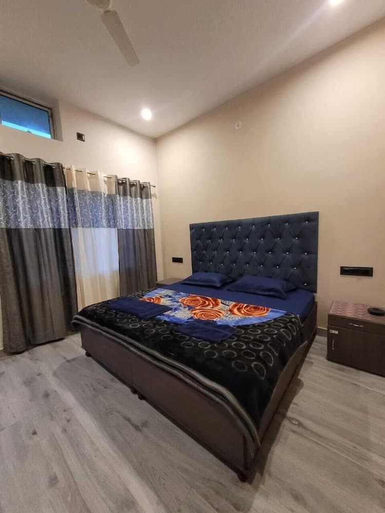 Shivalik View Resort