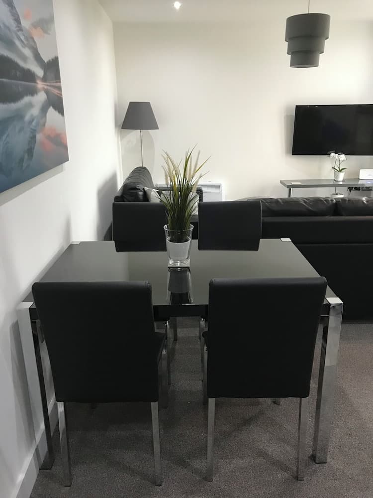 Charming 2 Bed Apartment Exeter Quays