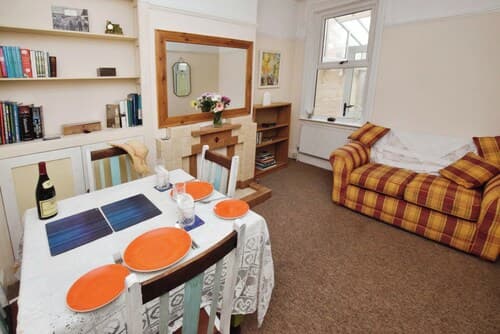 Exeter Terrace Retreat - 4 Bedroom House