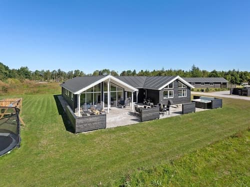 5 Star Holiday Home in Albaek