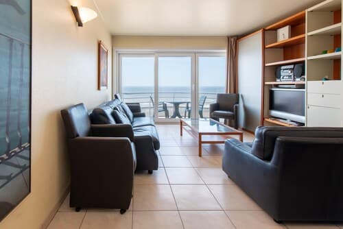 Apartment in Mariakerke With Stunning Sea Views