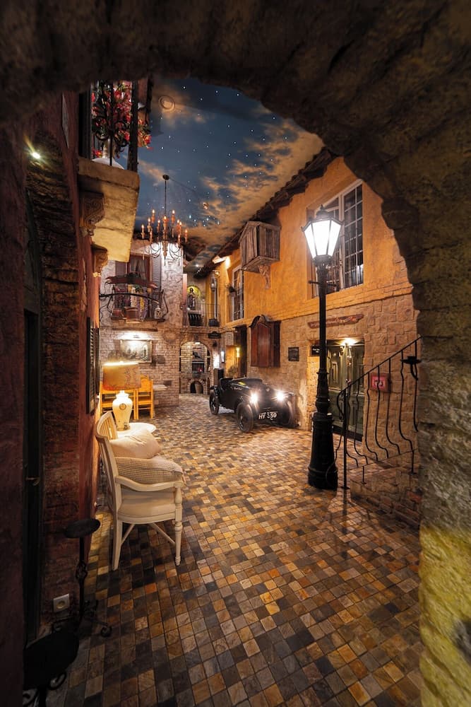 Paul's Fantasia Boutique Suites