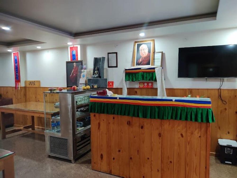 Hotel Akash - Luxury Hotel In Mcleodganj