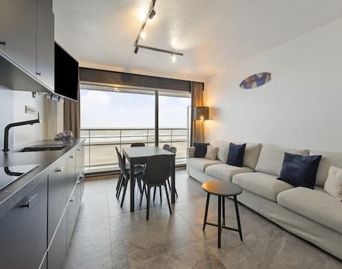 Studio in Blankenberge With Stunning Sea View