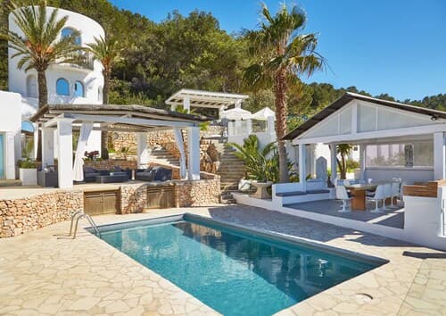 Beautiful Villa With sea Views