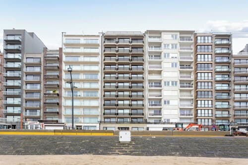 Apartment With Terrace for 5 People