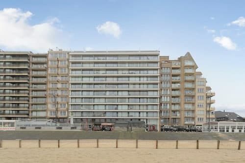 Flat in Blankenberge With Stunning Sea Views