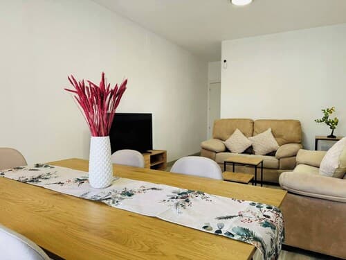 Bright Apartment Near Granada Center