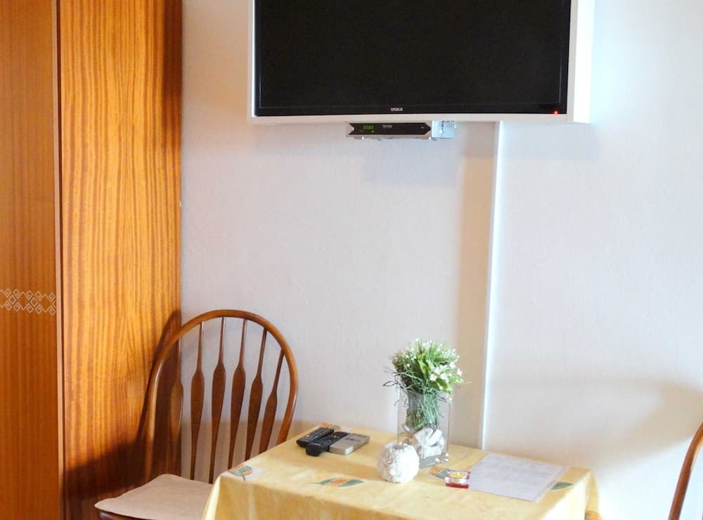 Comfortable Crikvenica Studio Apartments With Balcony